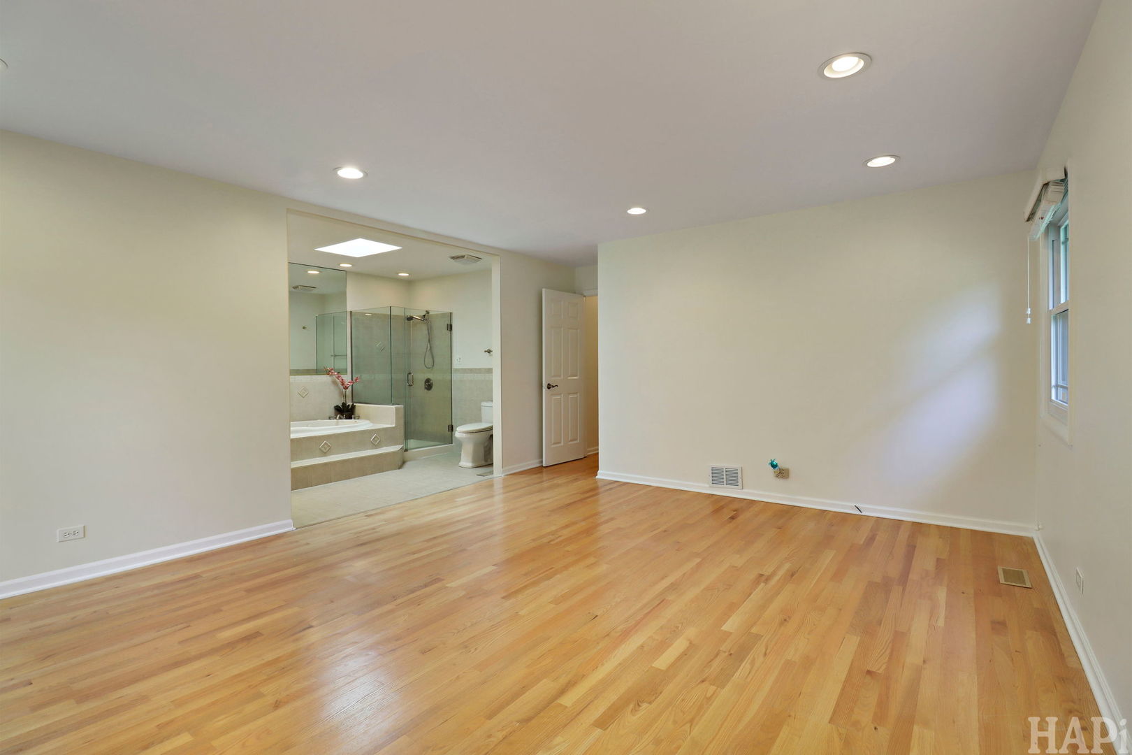 994 Commonwealth Court Property Photo 21