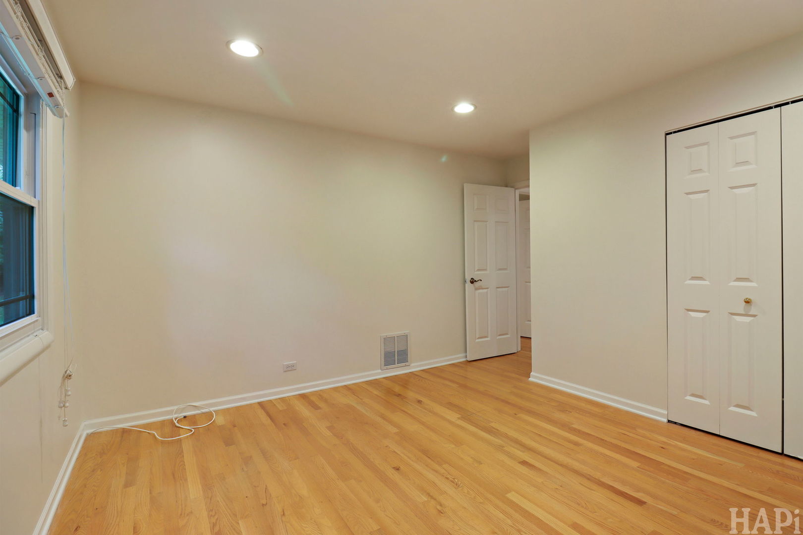 994 Commonwealth Court Property Photo 29