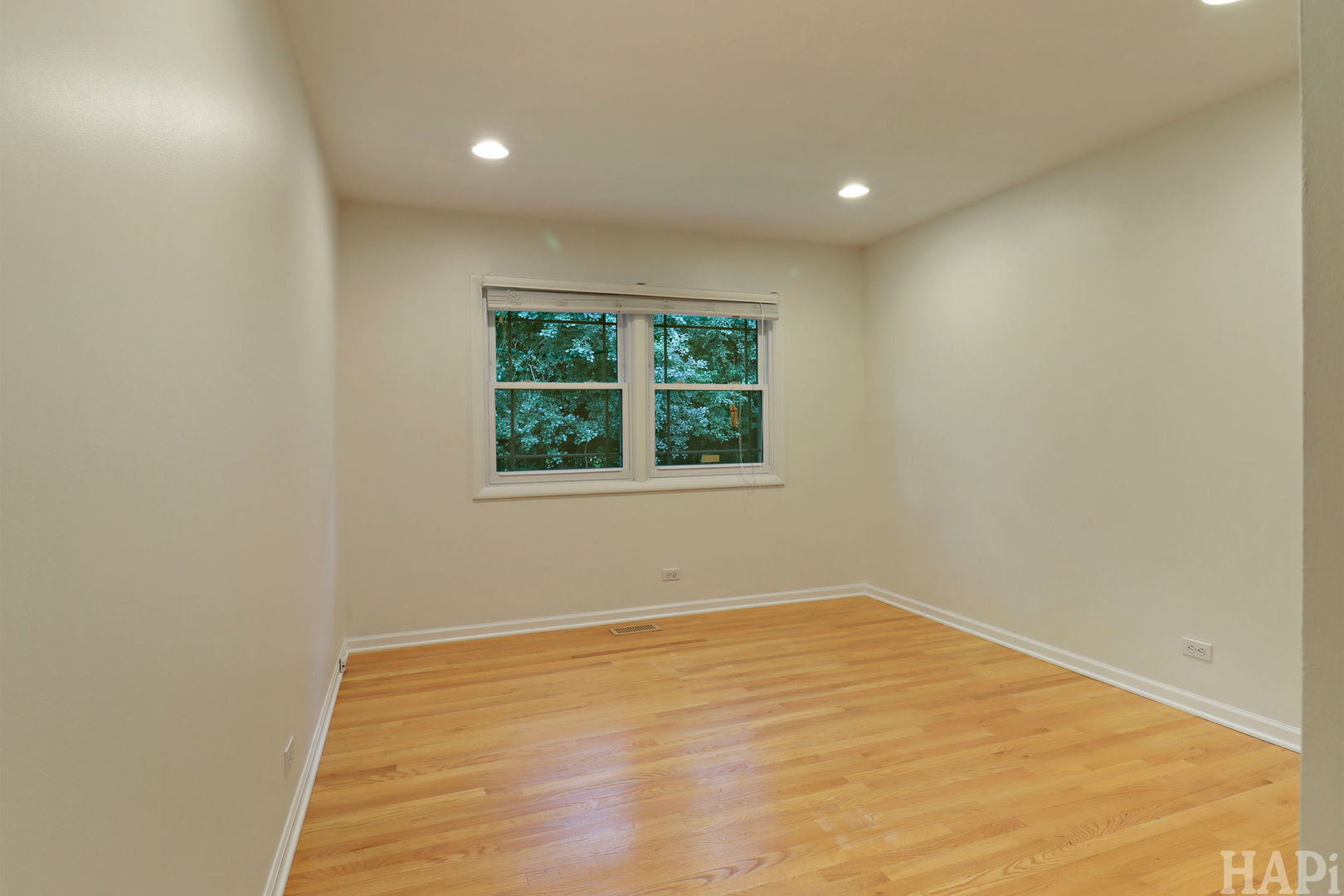 994 Commonwealth Court Property Photo 30