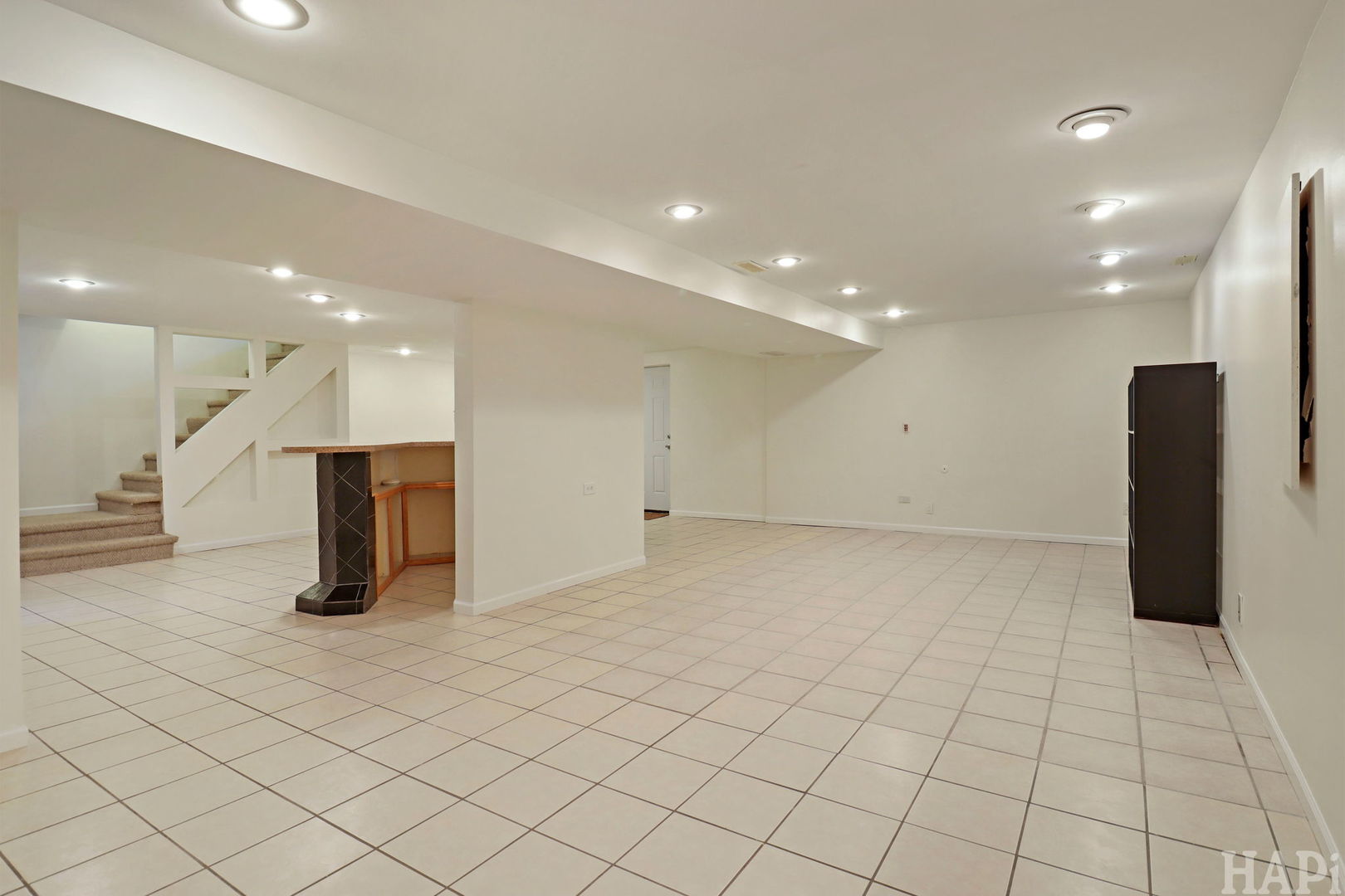 994 Commonwealth Court Property Photo 33