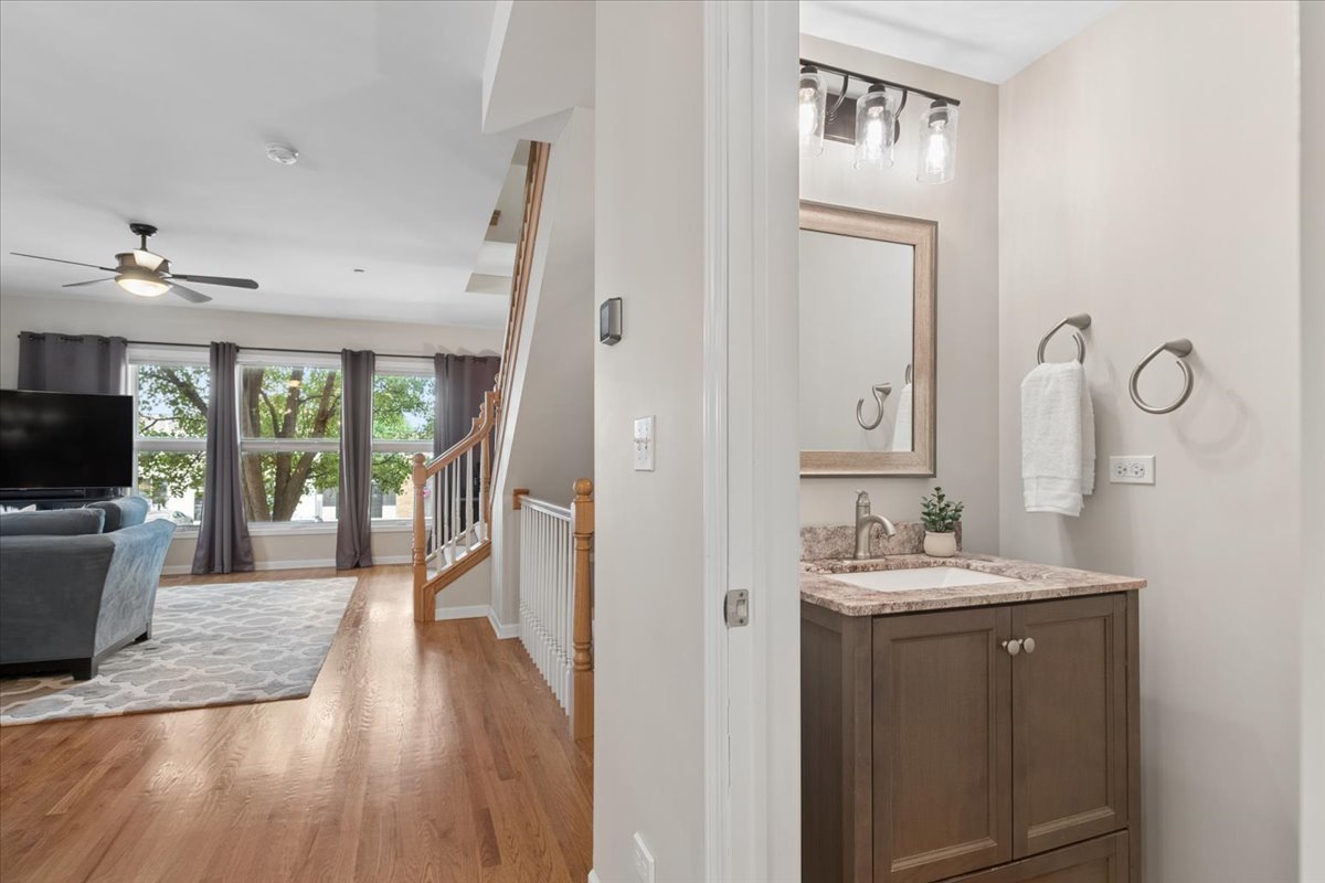 1192 Clarence Avenue 18 Property Photo 14