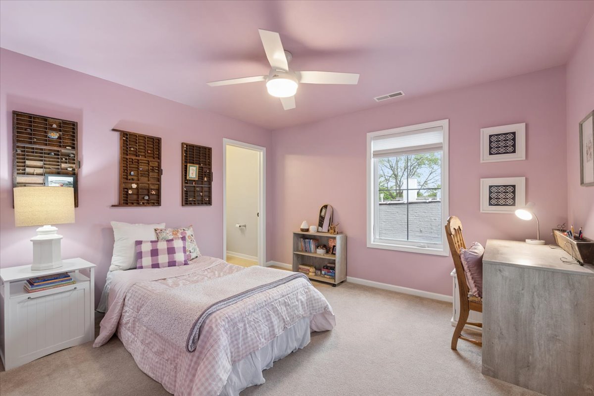 1192 Clarence Avenue 18 Property Photo 18