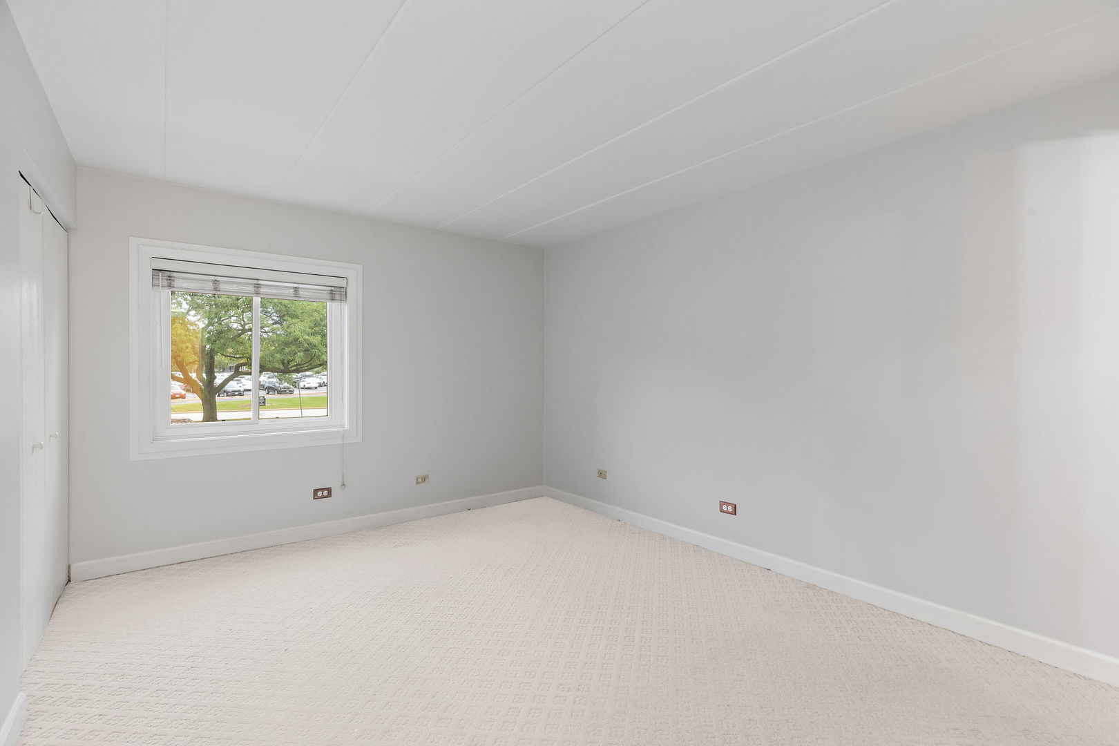 111 E Janata Boulevard 2a Property Photo 19