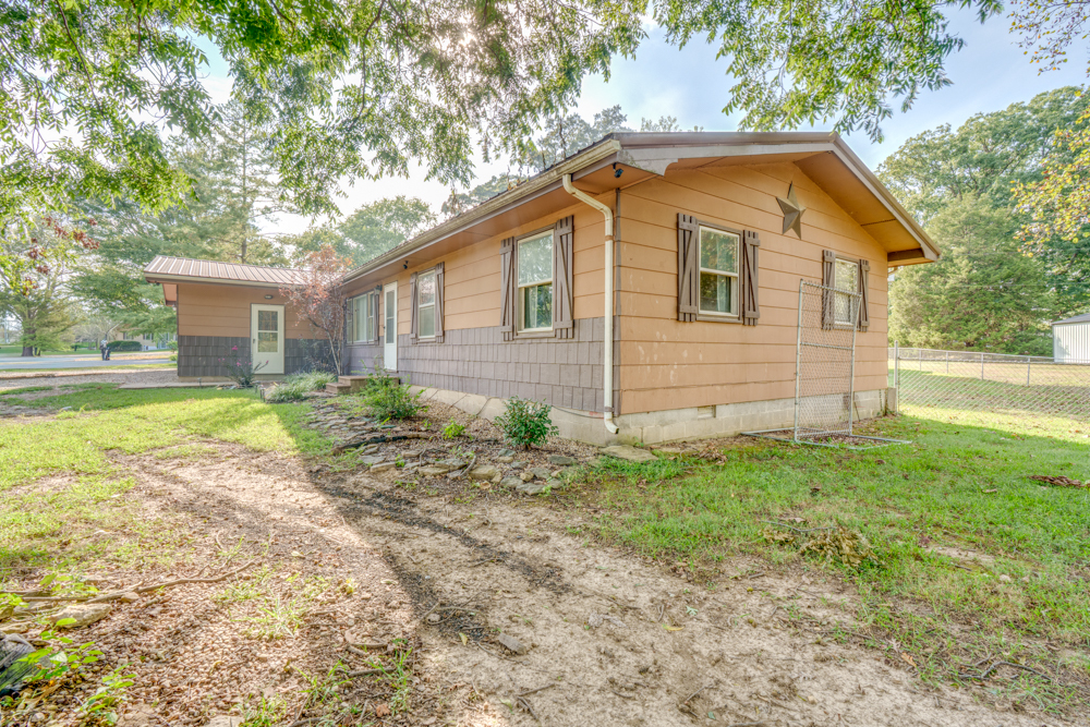 123 White Oak Park Lane Property Photo 3