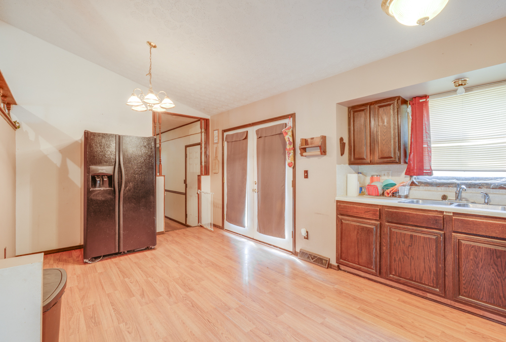 123 White Oak Park Lane Property Photo 15