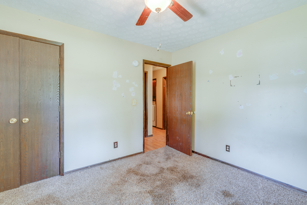 123 White Oak Park Lane Property Photo 23