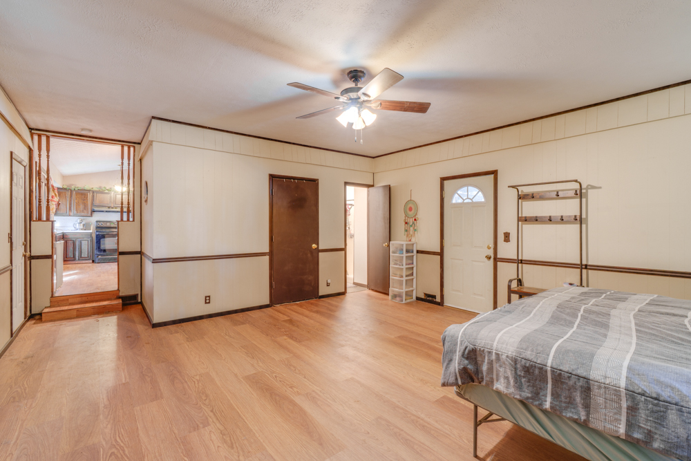 123 White Oak Park Lane Property Photo 27