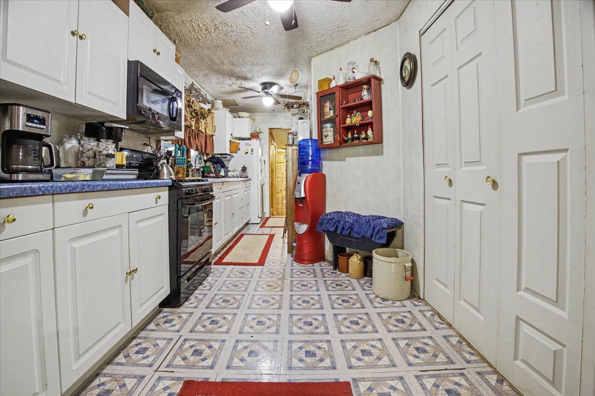 206 Park Street Property Photo 9