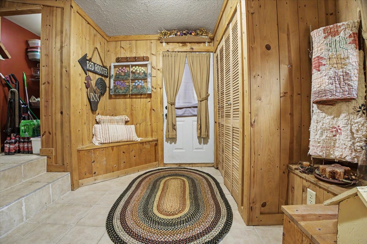 206 Park Street Property Photo 17