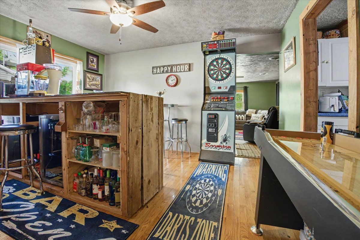206 Park Street Property Photo 18