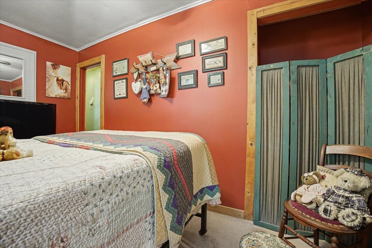 206 Park Street Property Photo 23