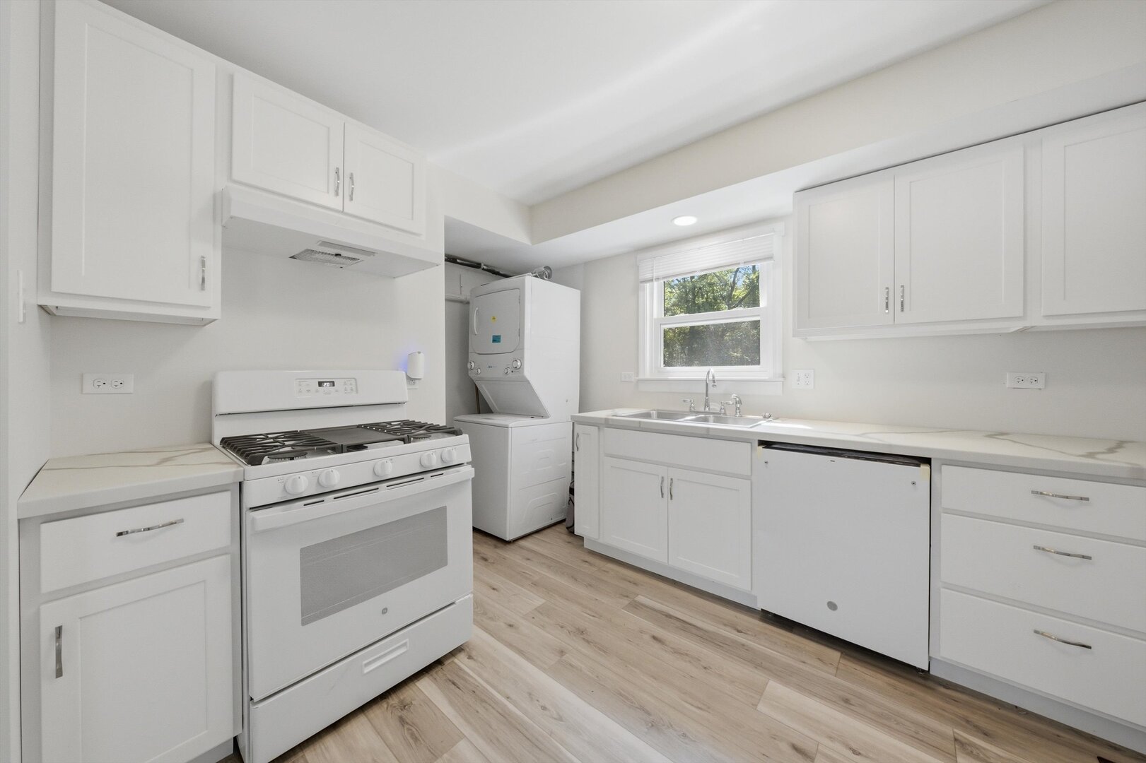 9 Arrowhead Court Property Photo 7