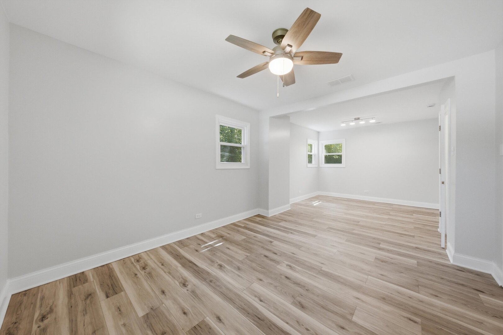 9 Arrowhead Court Property Photo 10