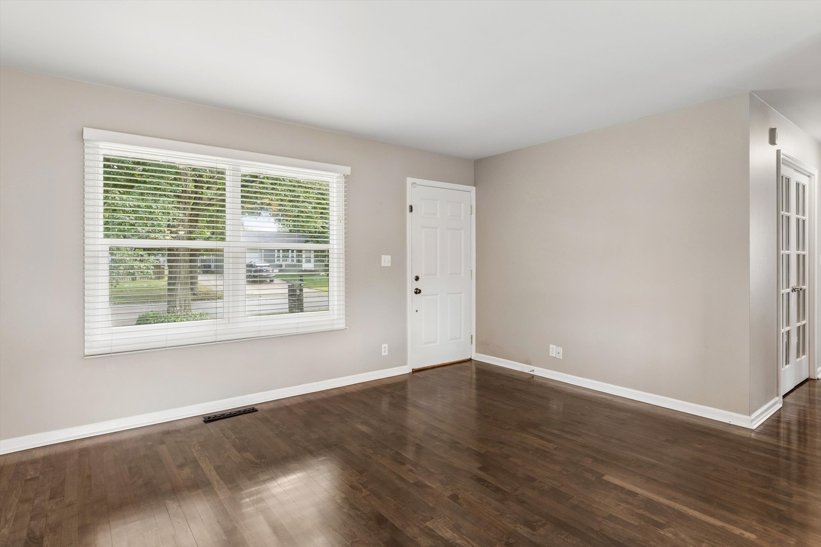 114 Briar Lane Property Photo 3
