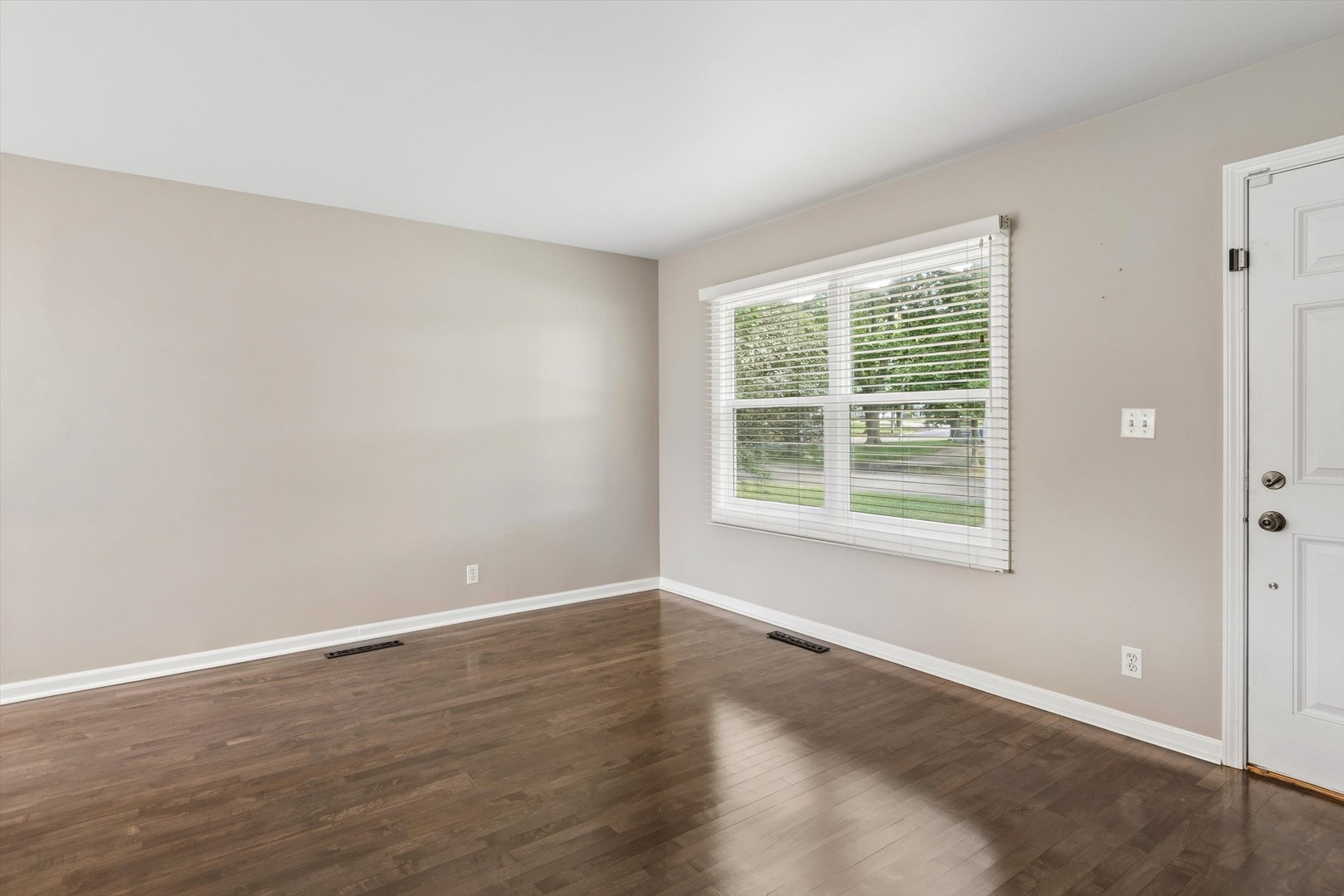 114 Briar Lane Property Photo 4