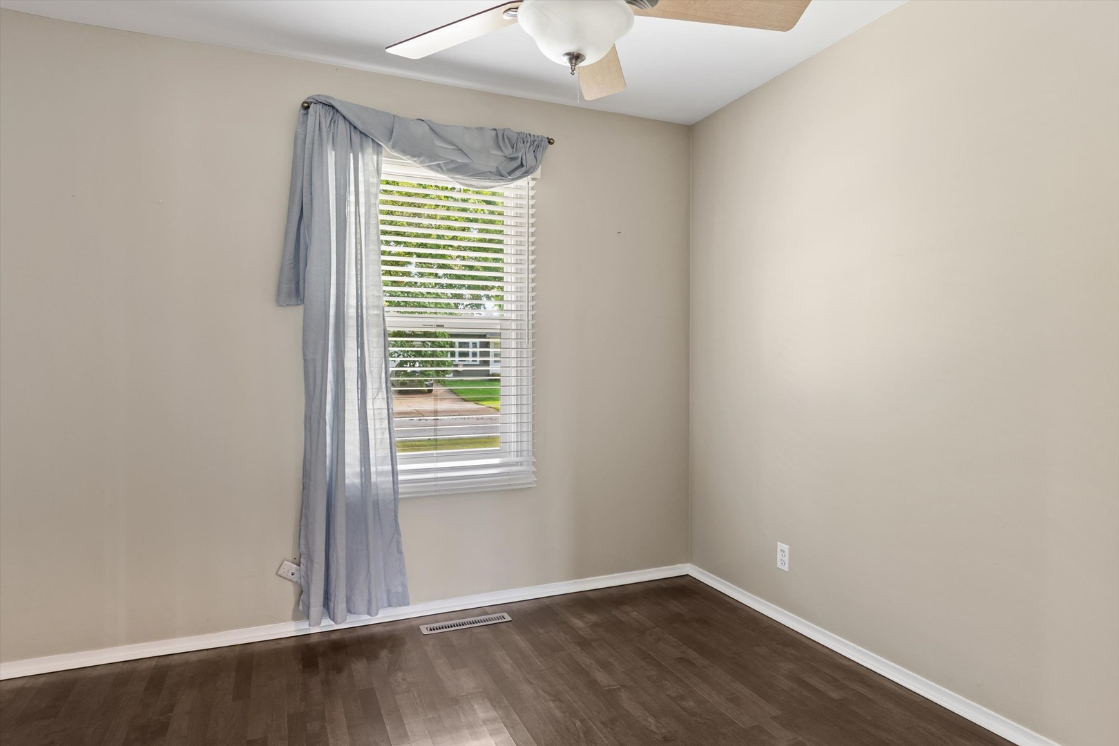 114 Briar Lane Property Photo 11