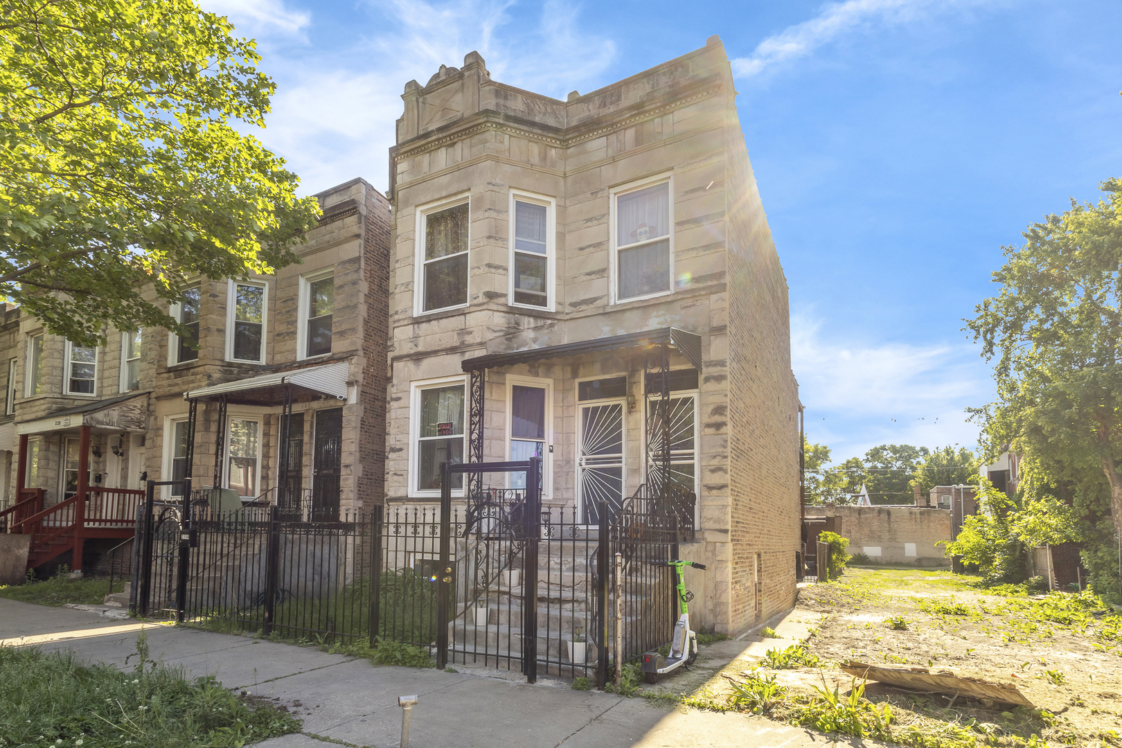 2114 S Trumbull Avenue Property Photo 2