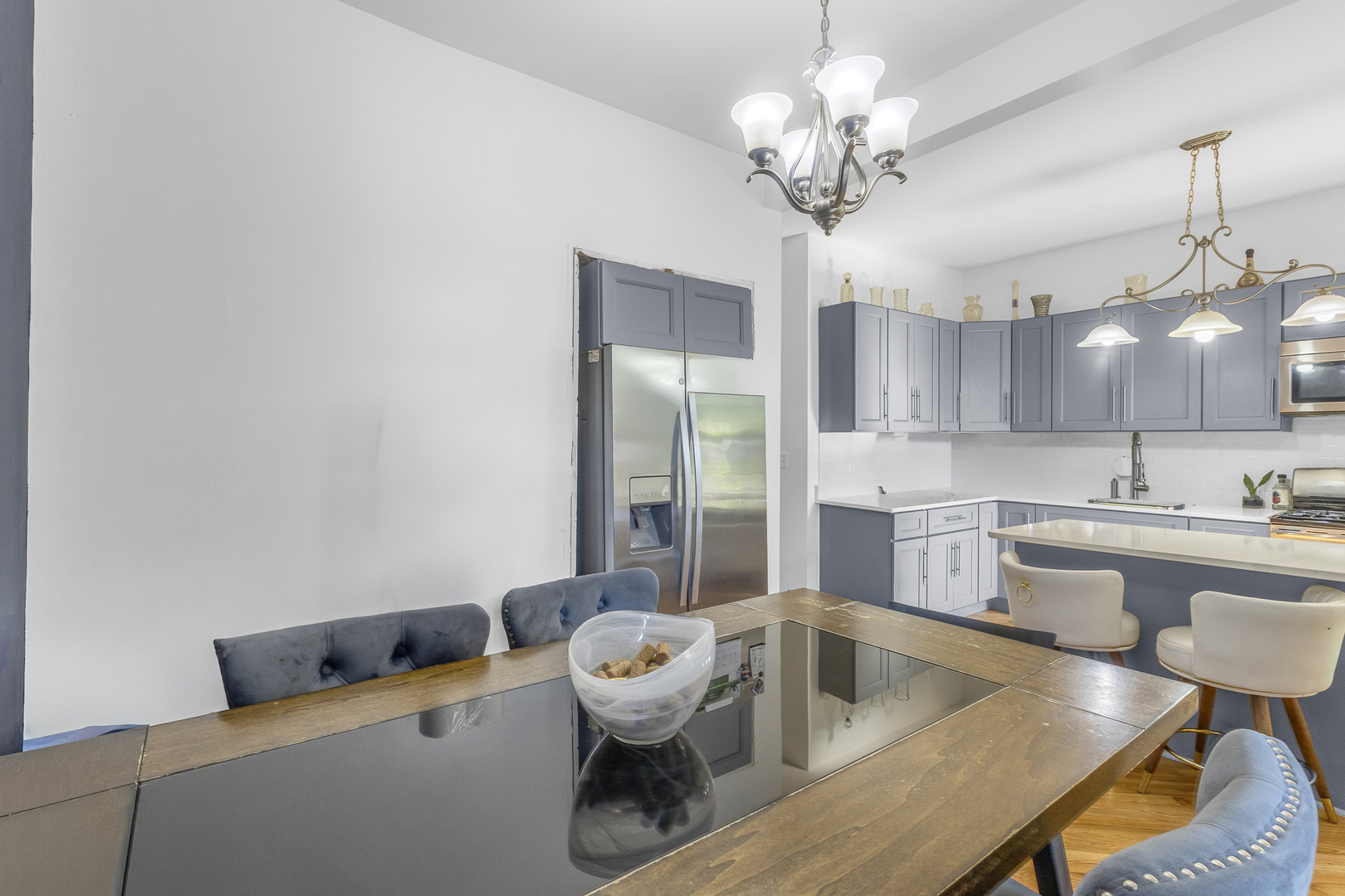 2114 S Trumbull Avenue Property Photo 10
