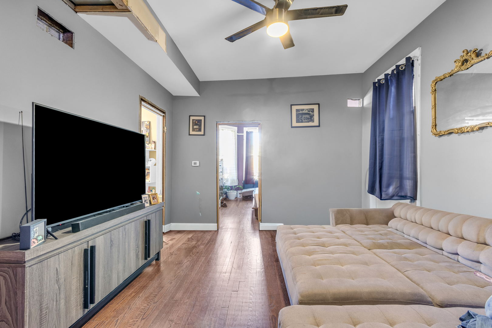 2114 S Trumbull Avenue Property Photo 20