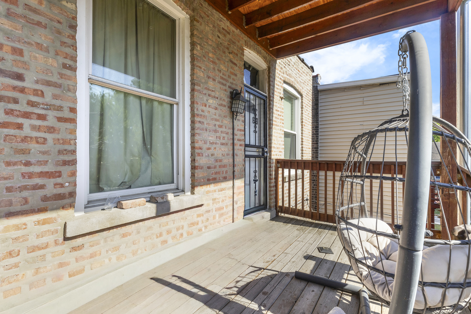 2114 S Trumbull Avenue Property Photo 48