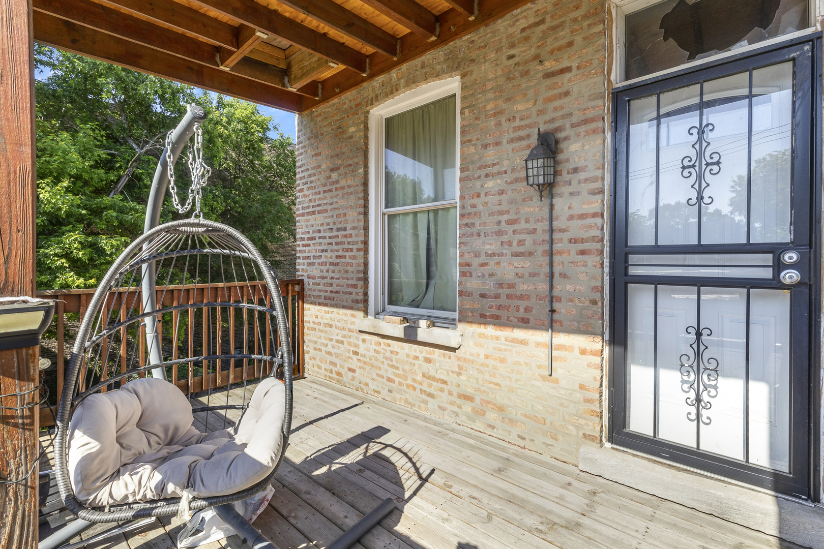 2114 S Trumbull Avenue Property Photo 49