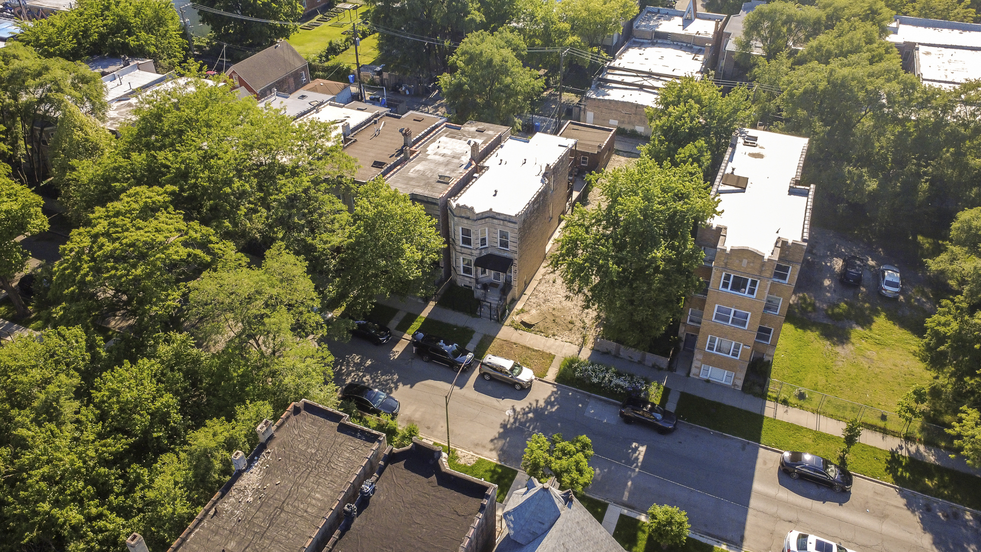 2114 S Trumbull Avenue Property Photo 61