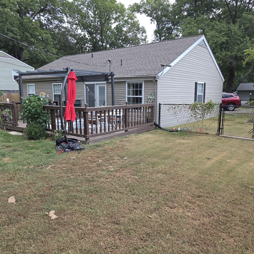 907 Lickliter Street Property Photo 4