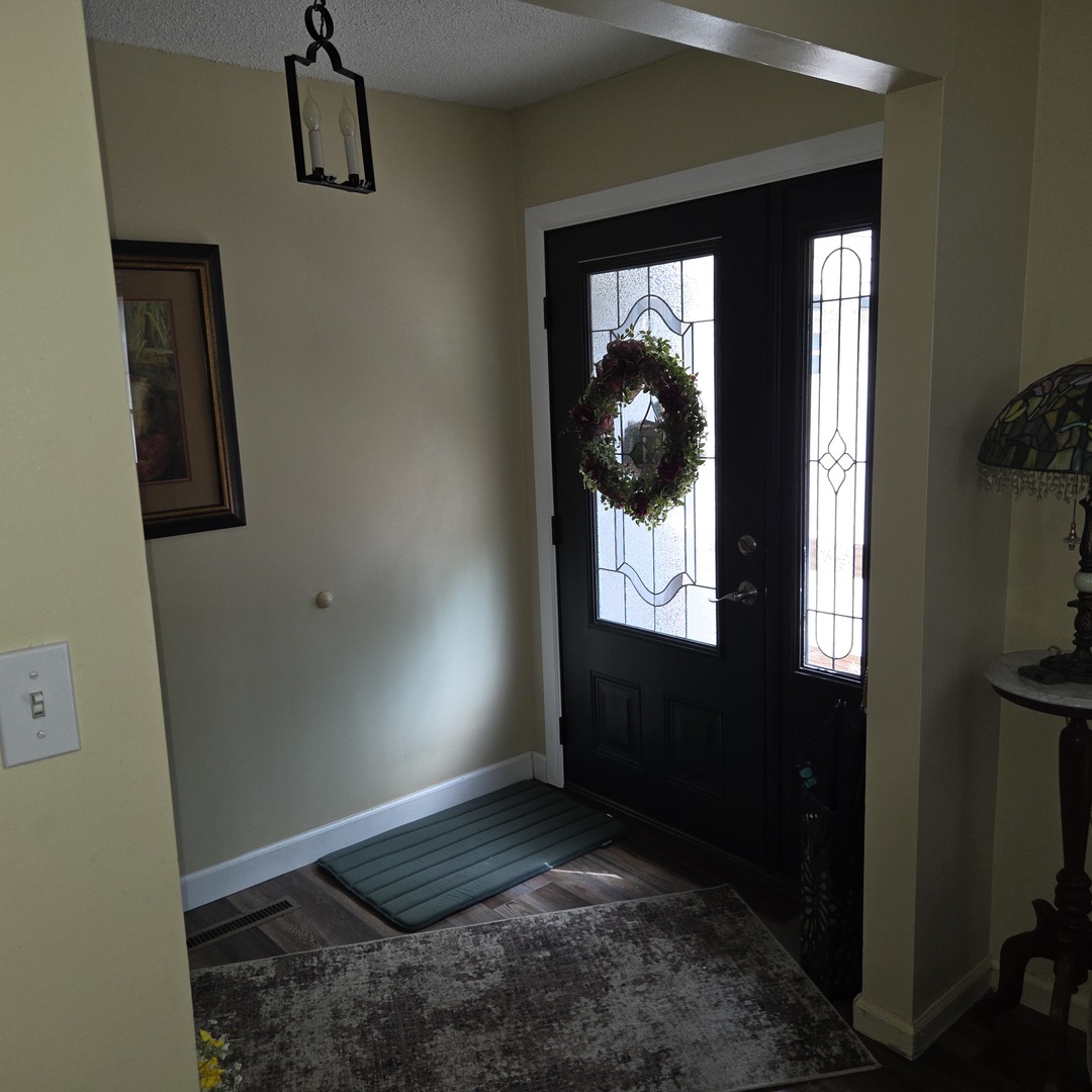 907 Lickliter Street Property Photo 10