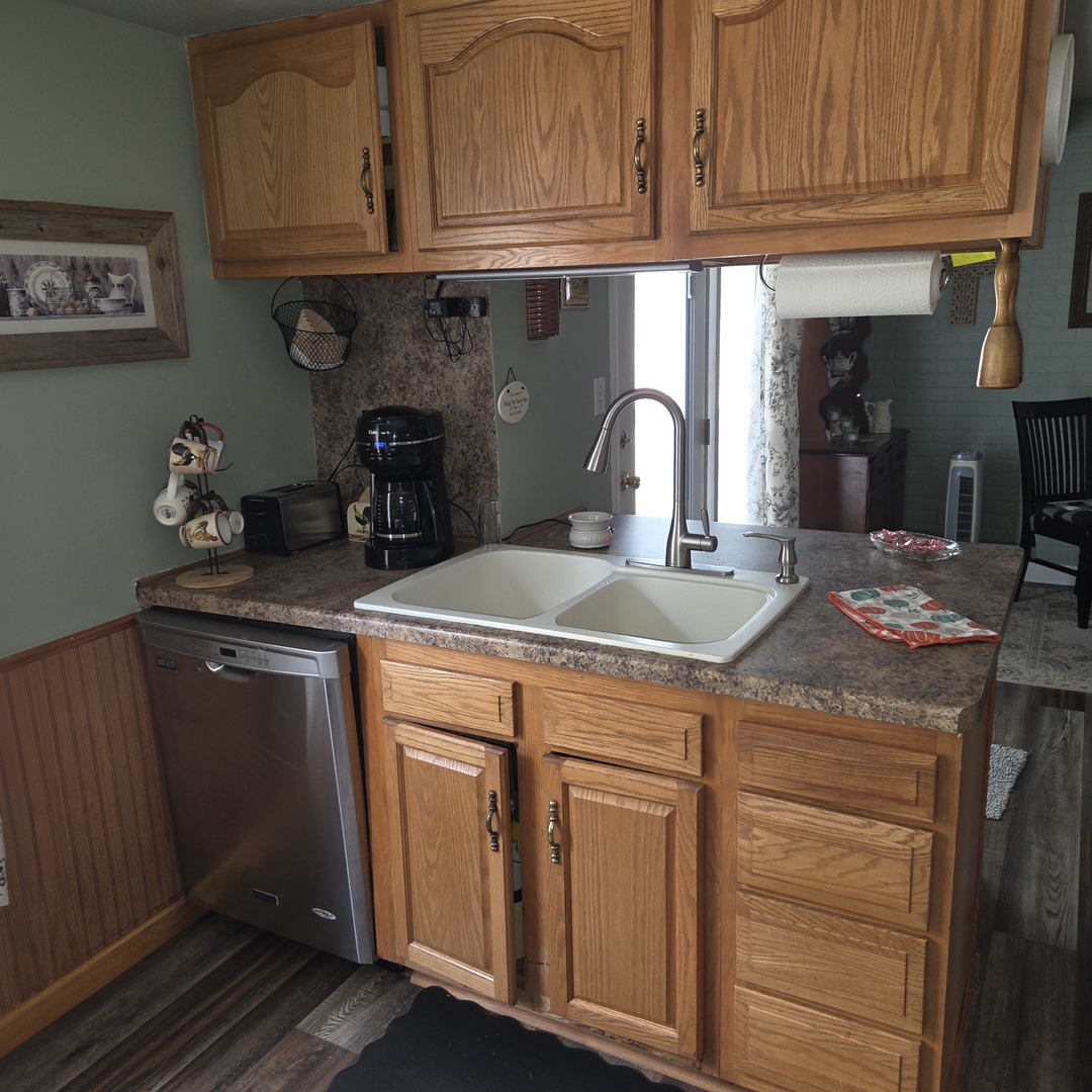 907 Lickliter Street Property Photo 16