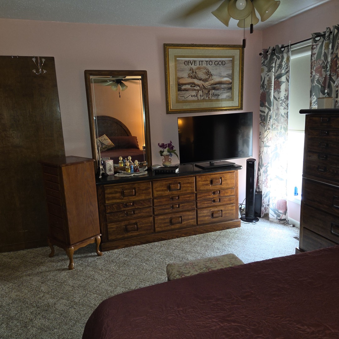 907 Lickliter Street Property Photo 22