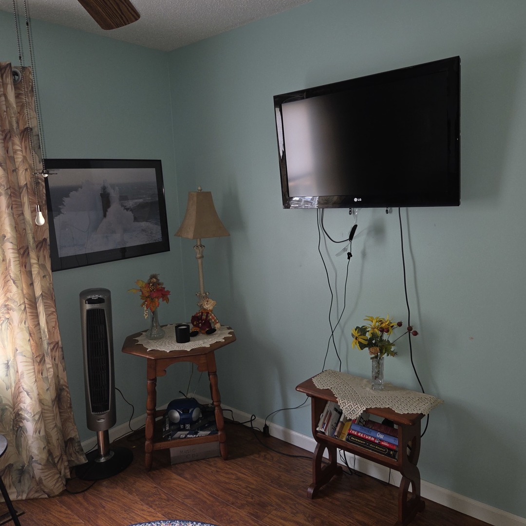 907 Lickliter Street Property Photo 28