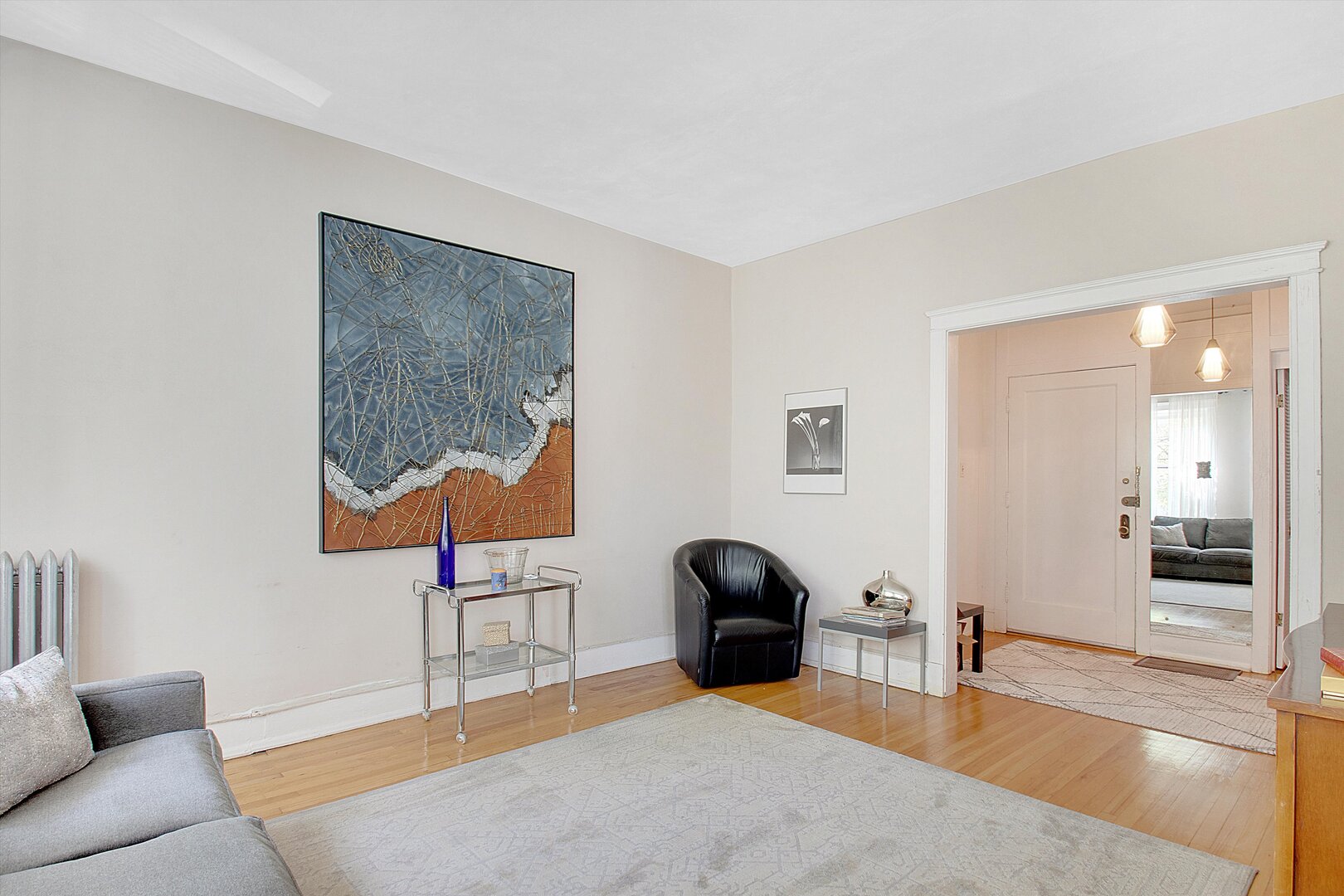 5108 S Woodlawn Avenue 2g Property Photo 3