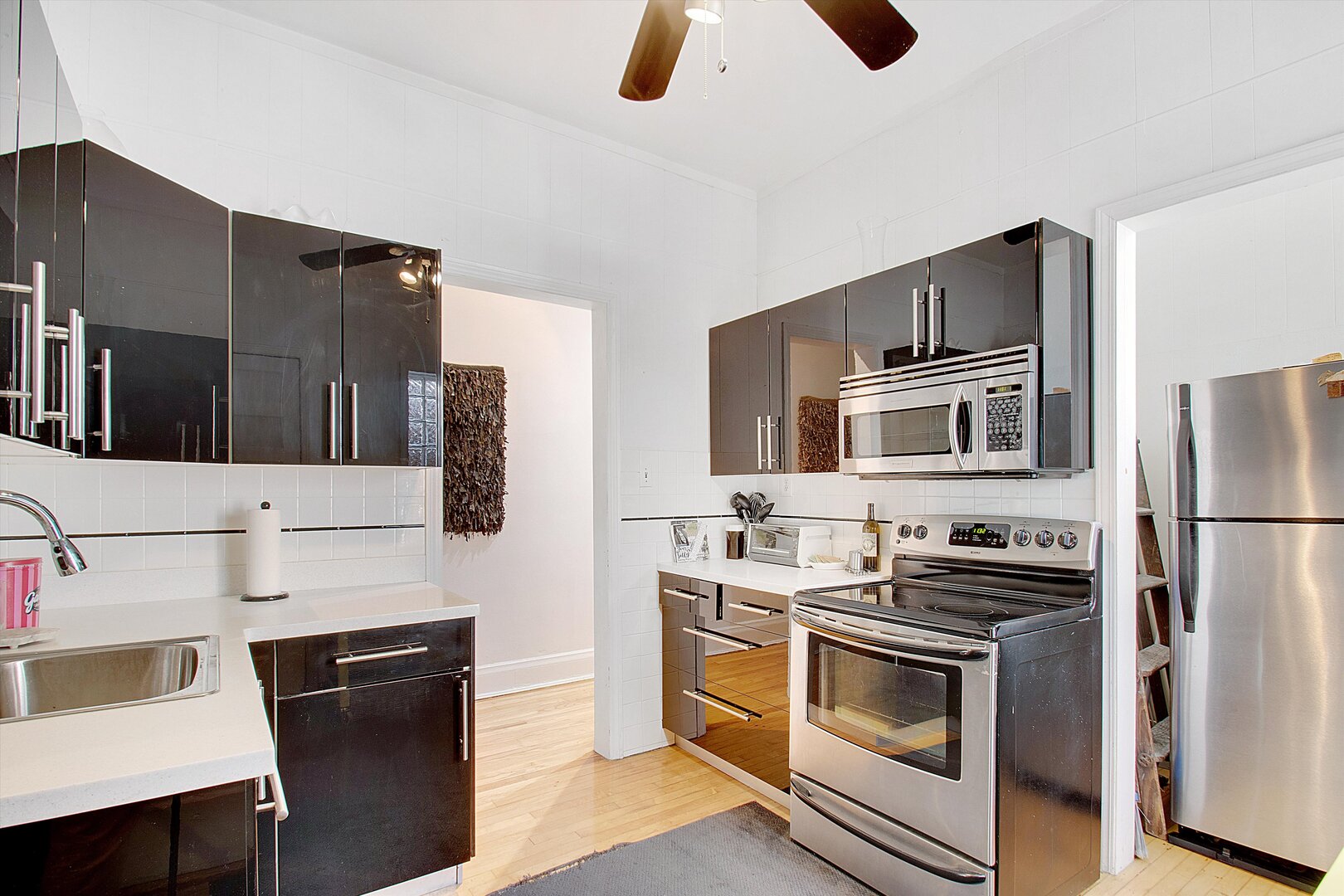 5108 S Woodlawn Avenue 2g Property Photo 13