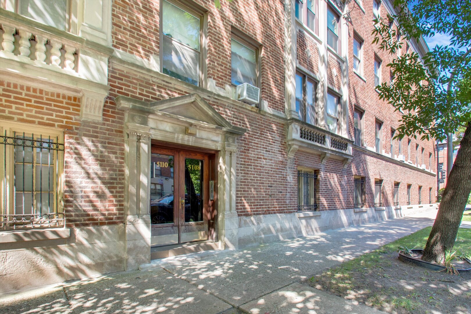 5108 S Woodlawn Avenue 2g Property Photo 17