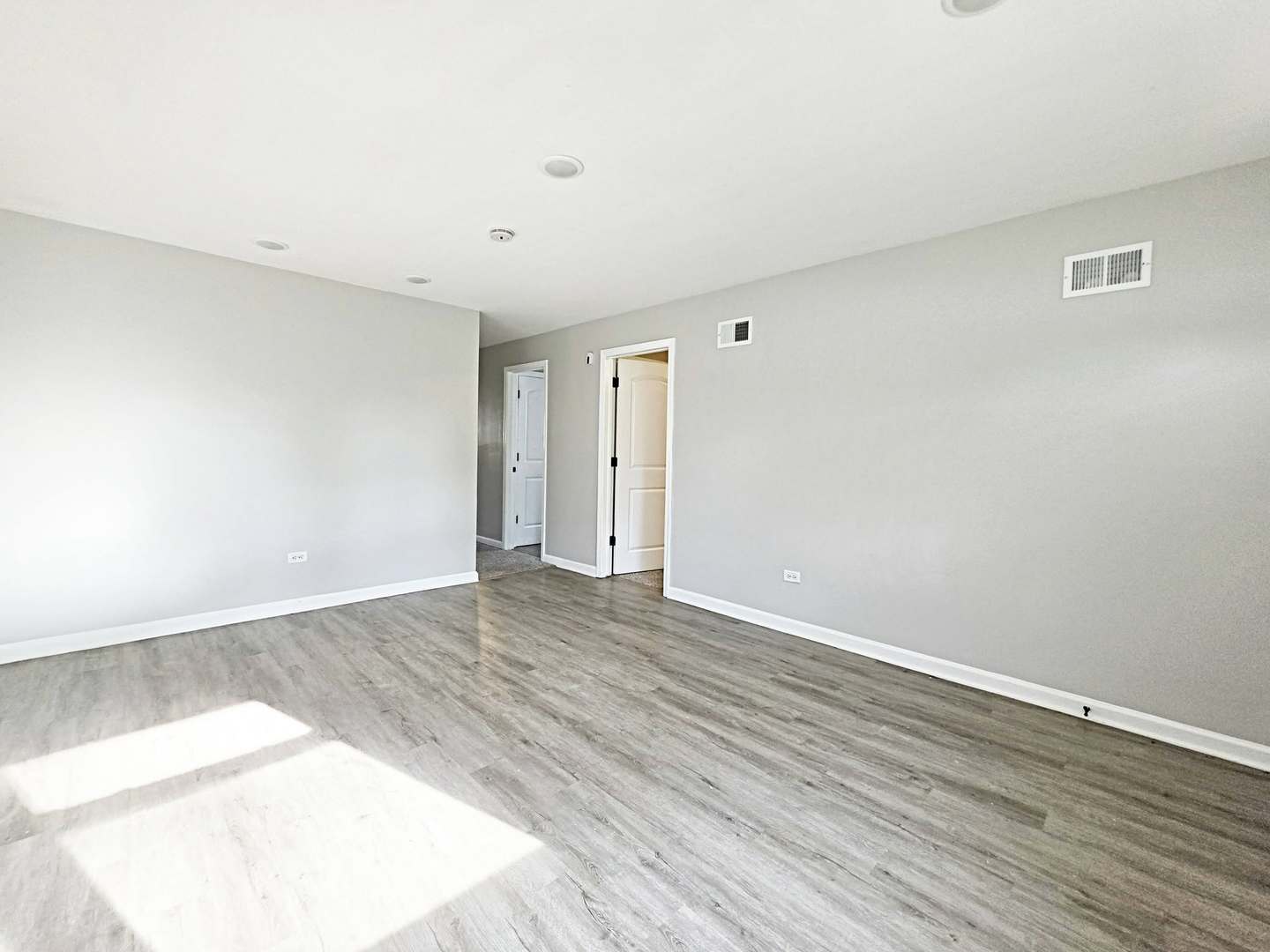 14637 Dante Avenue Property Photo 3