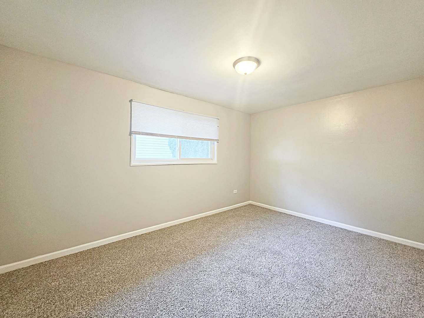 14637 Dante Avenue Property Photo 7