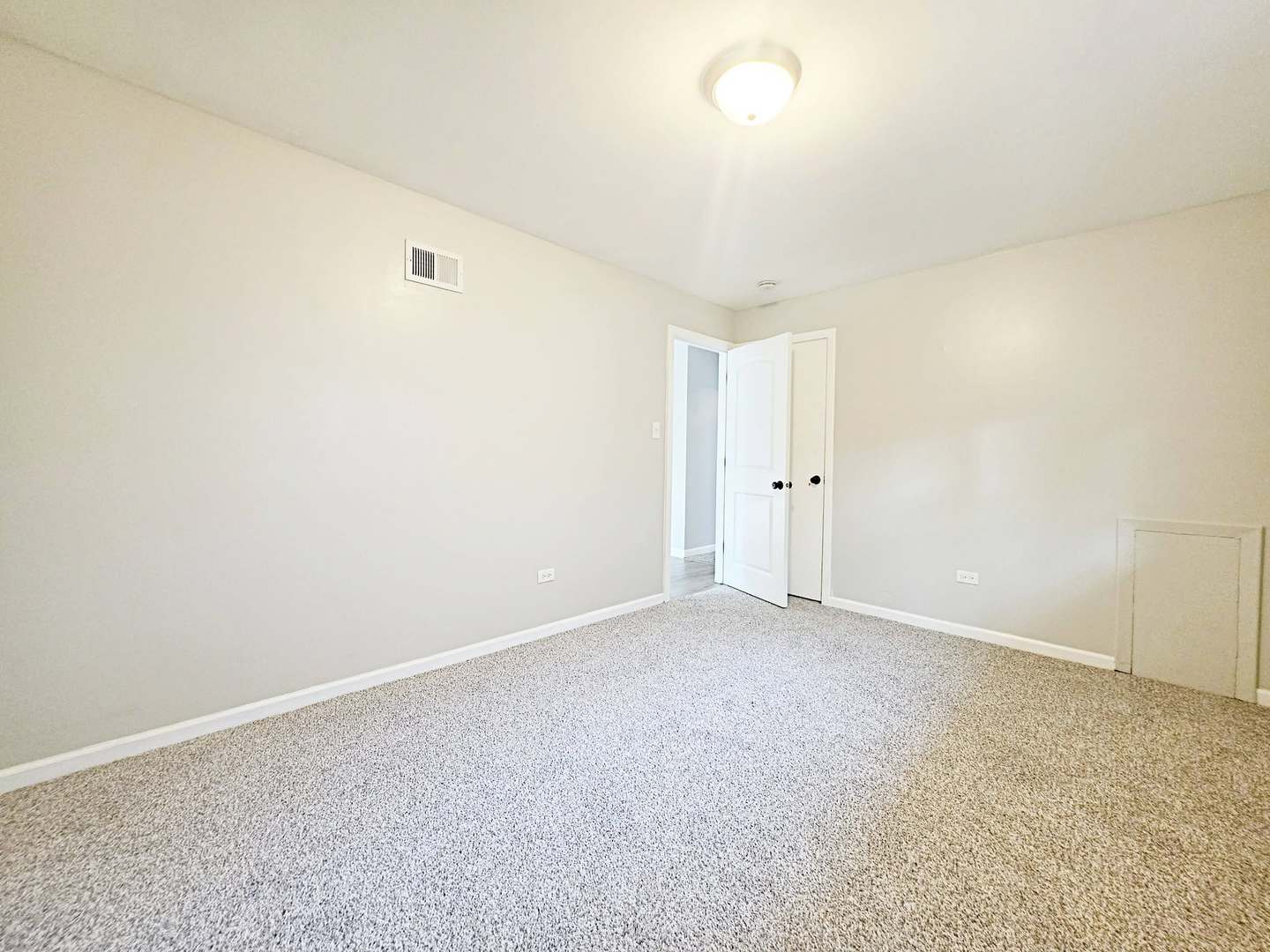 14637 Dante Avenue Property Photo 8