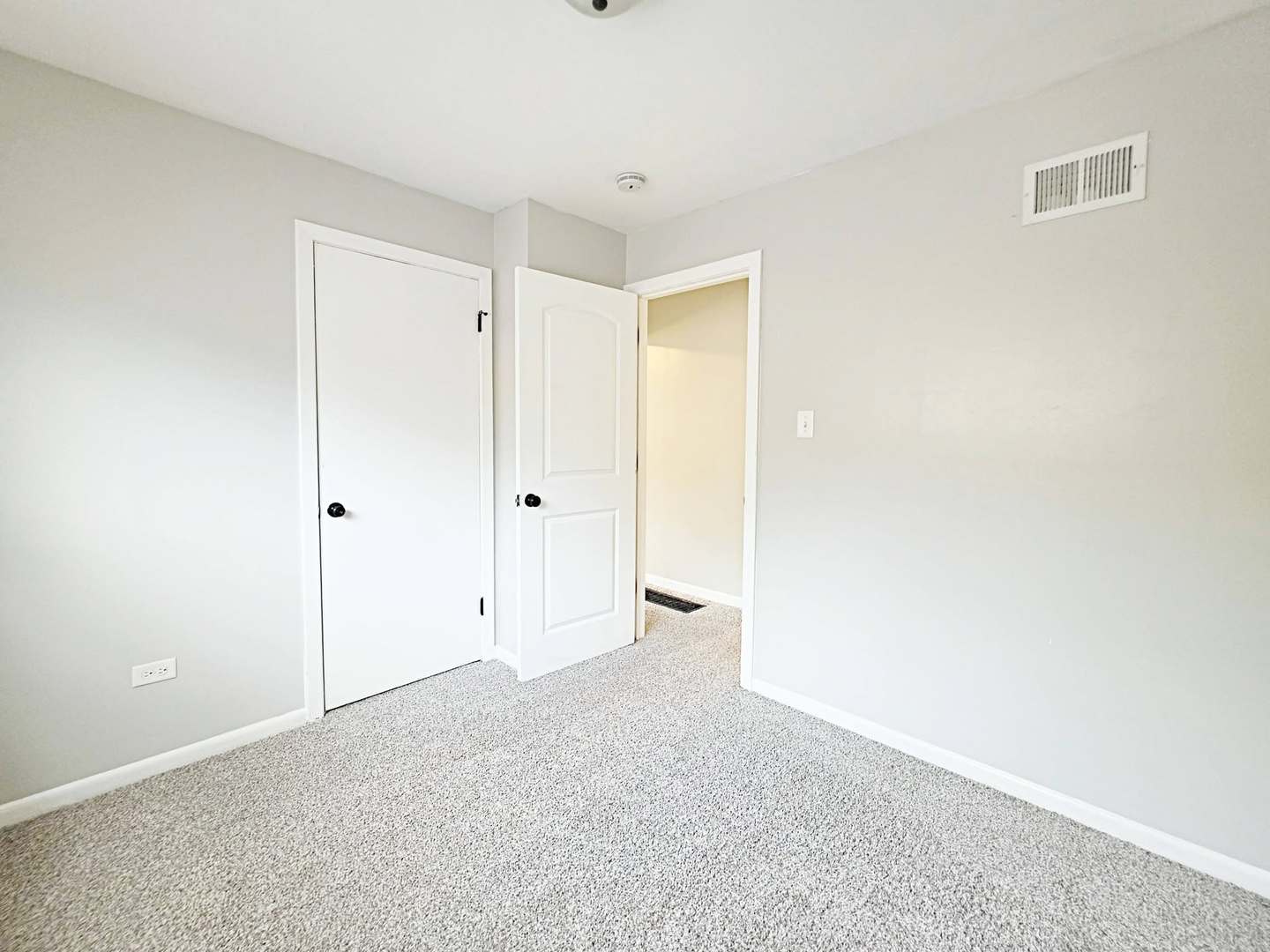 14637 Dante Avenue Property Photo 12