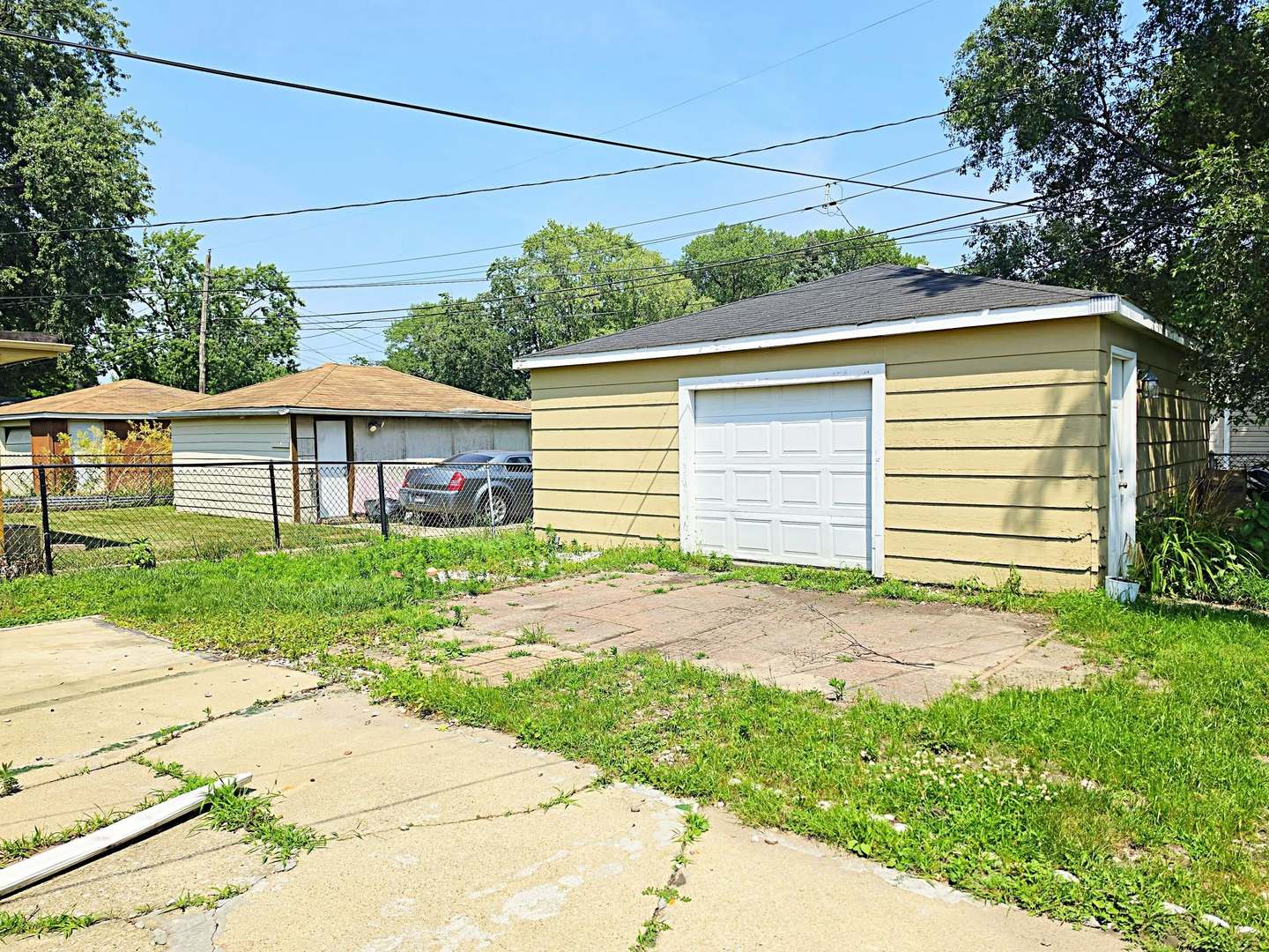 14637 Dante Avenue Property Photo 15
