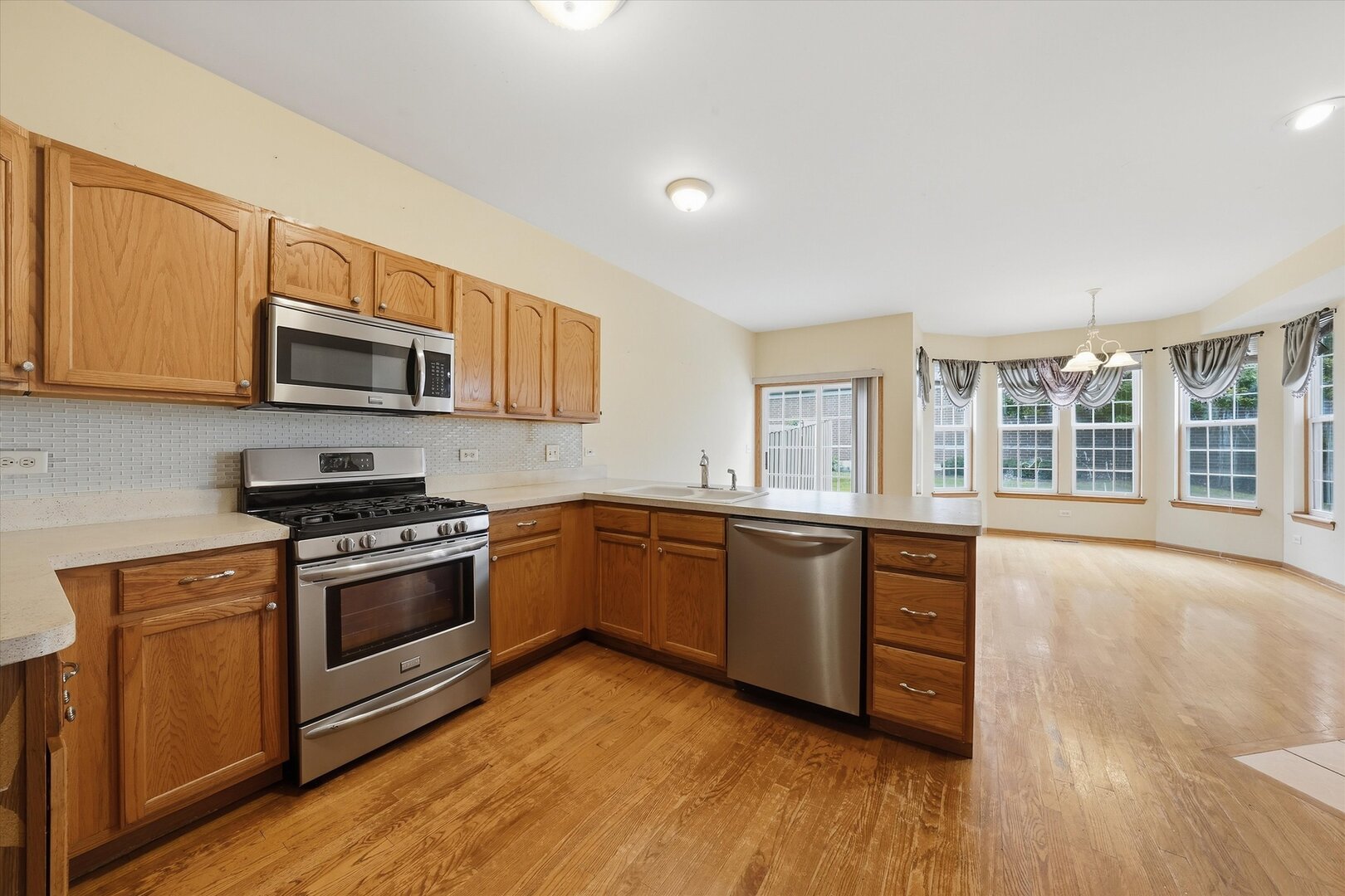 11242 Pin Oak Circle Property Photo 9