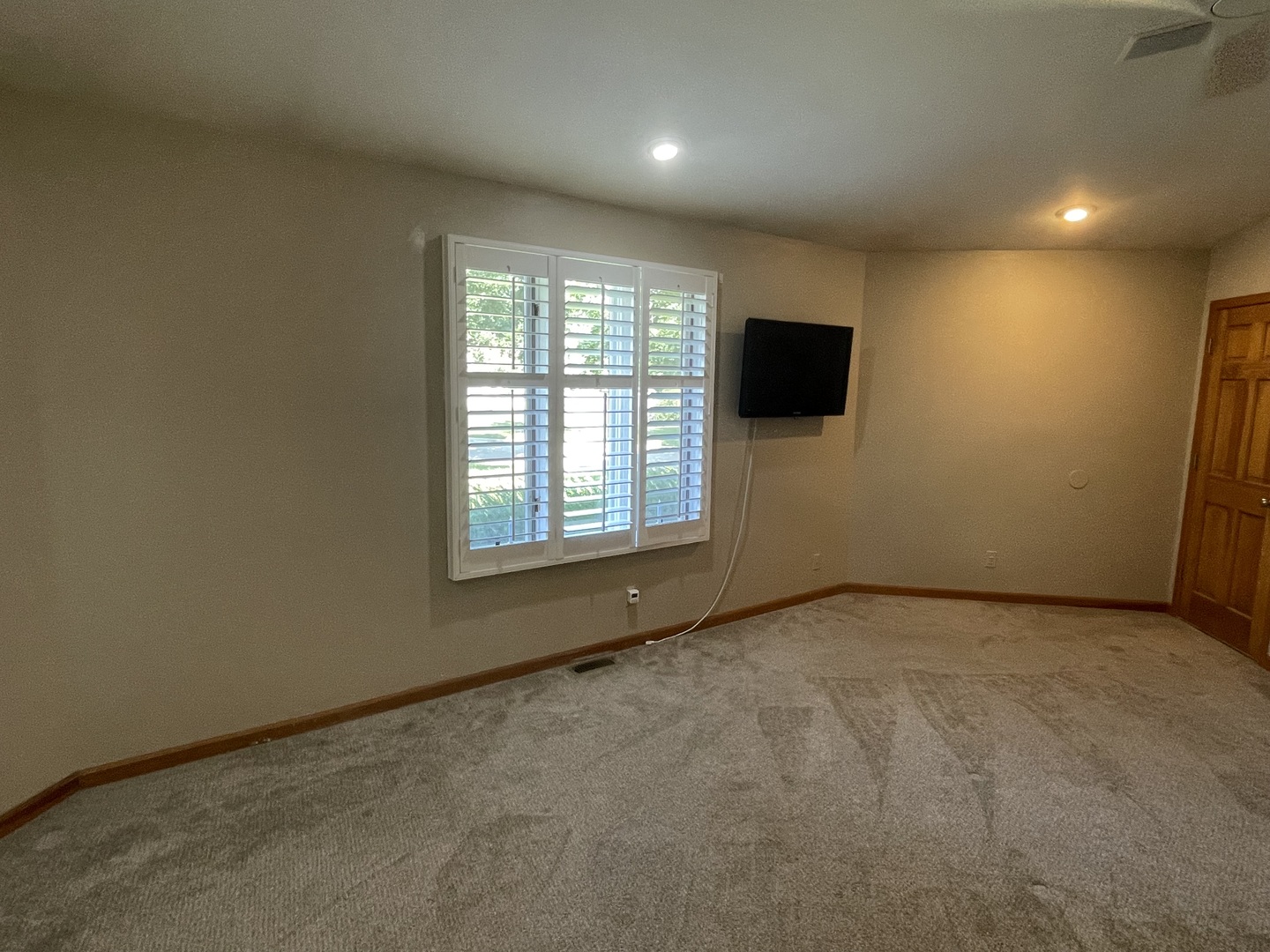464 S Madison Street Property Photo 25