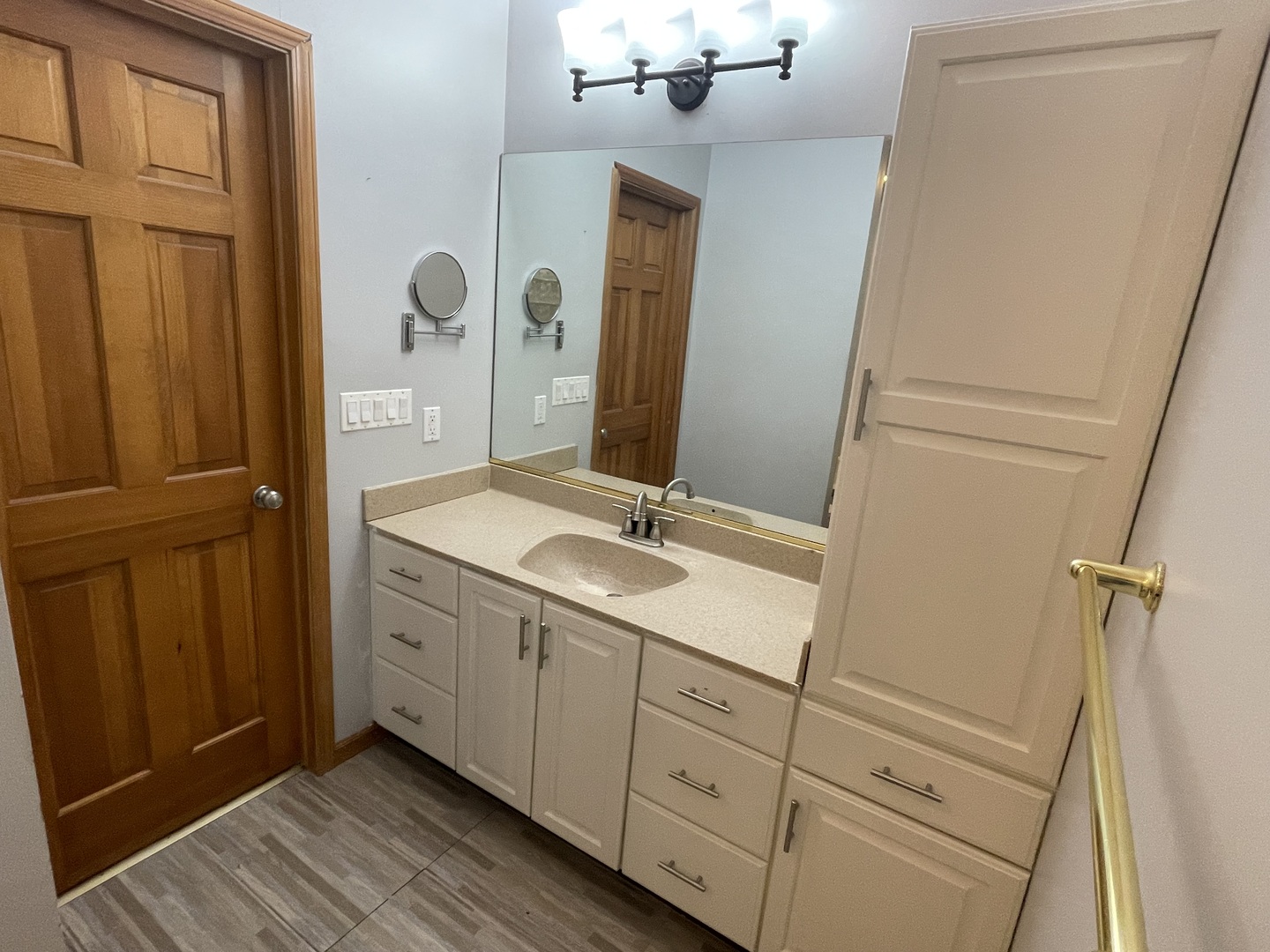 464 S Madison Street Property Photo 29