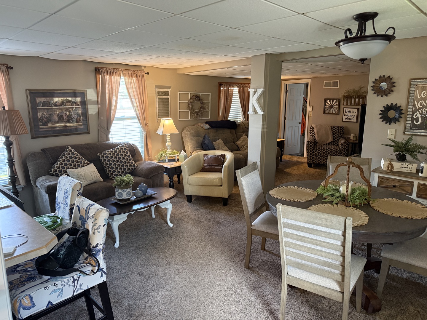 25 N Jones Avenue Property Photo 4