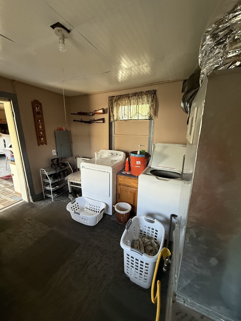 25 N Jones Avenue Property Photo 8