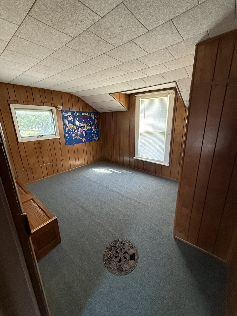 25 N Jones Avenue Property Photo 10