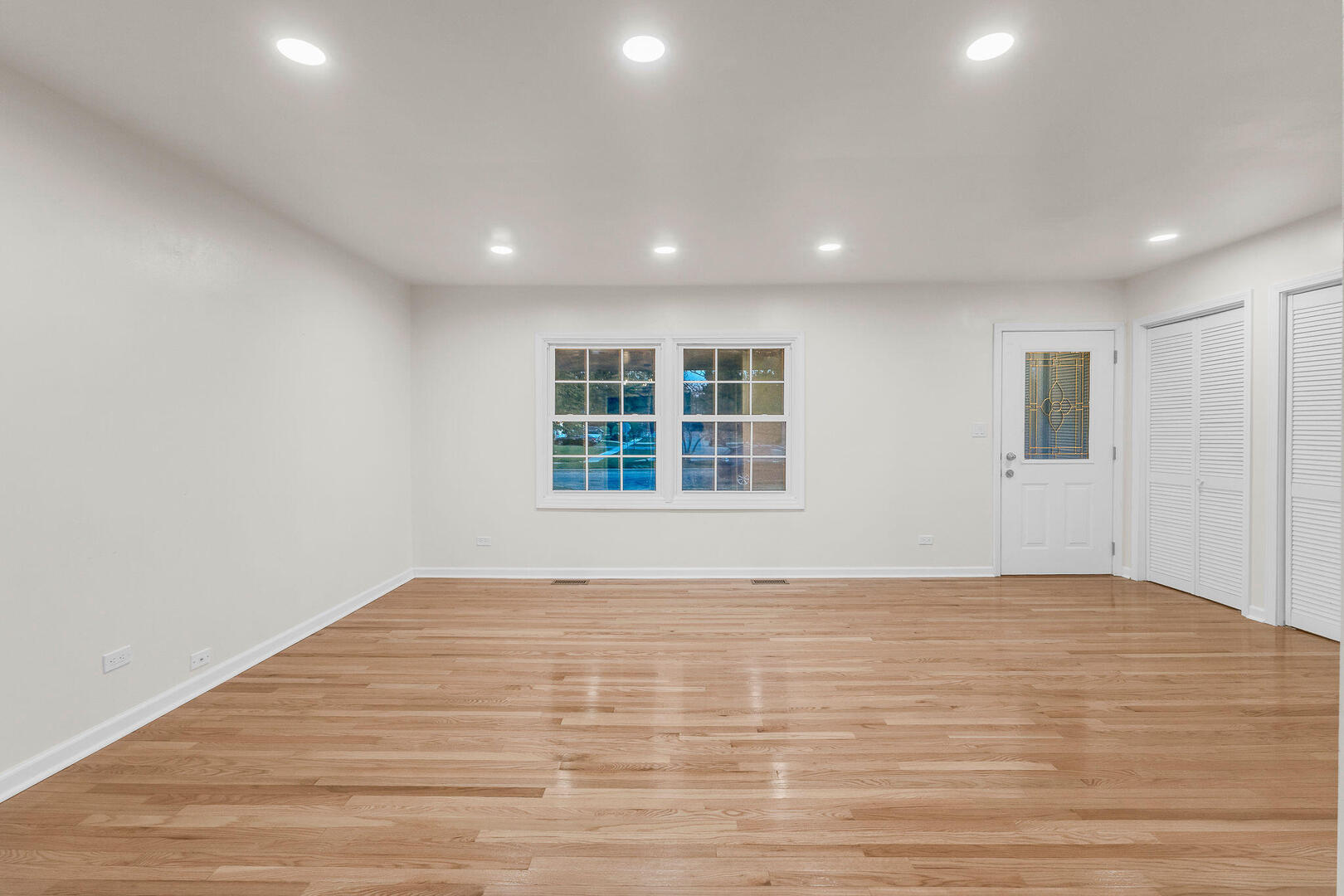 706 N Armitage Avenue Property Photo 4