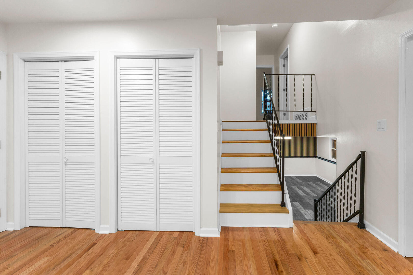 706 N Armitage Avenue Property Photo 11