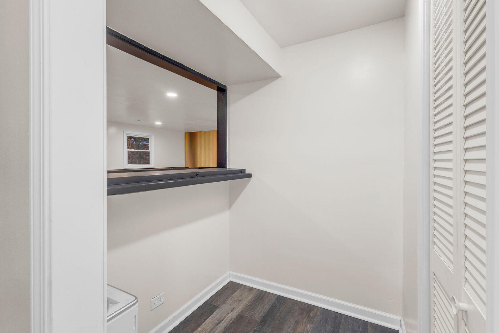 706 N Armitage Avenue Property Photo 12