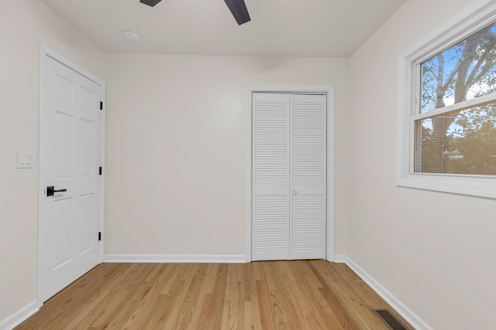 706 N Armitage Avenue Property Photo 20