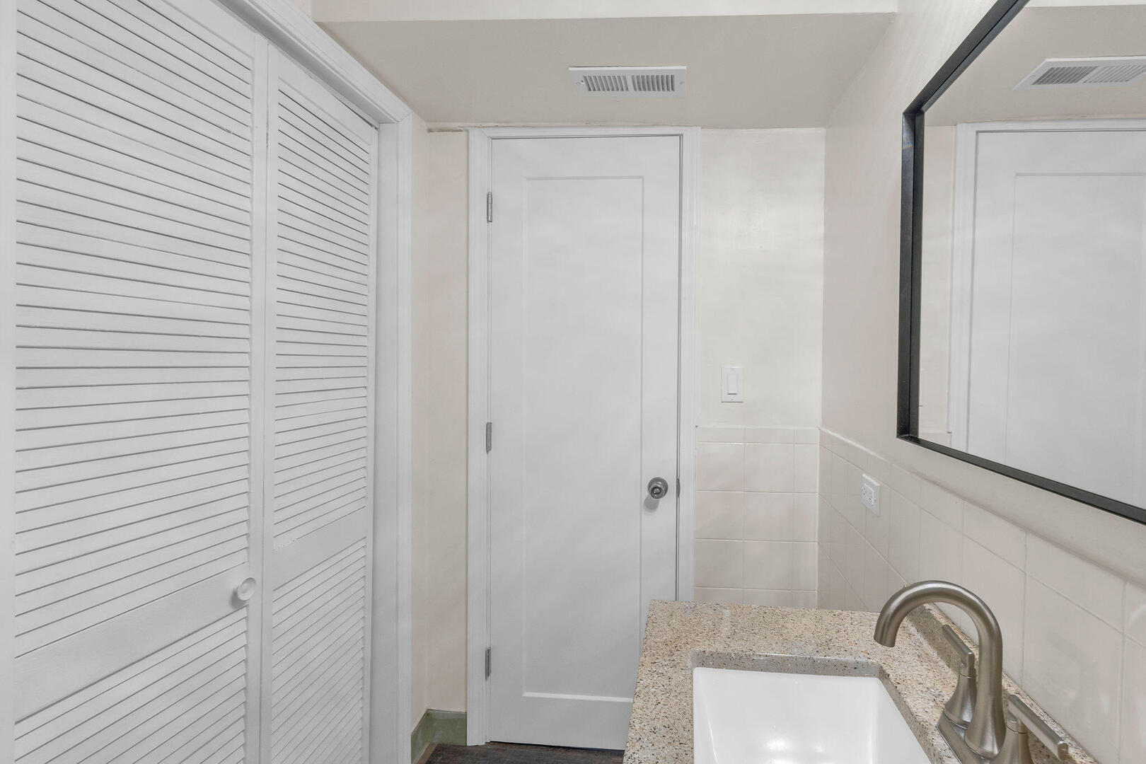 706 N Armitage Avenue Property Photo 30